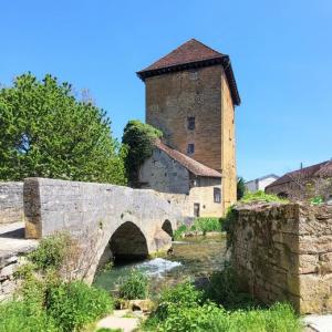 france/bourgogne-franche-comte/arbois/tour-gloriette