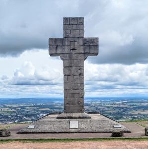 france/bourgogne-franche-comte/autun/panorama-croix-de-la-liberation