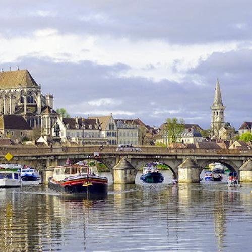 france/bourgogne-franche-comte/auxerre