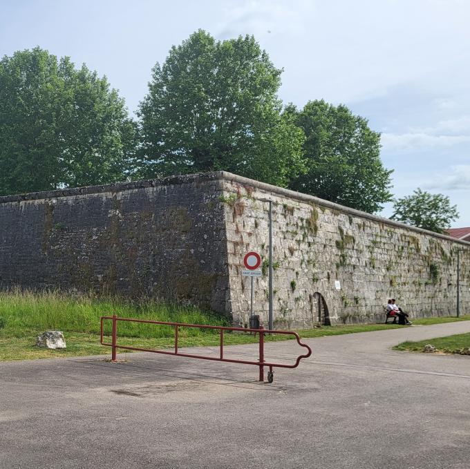 france/bourgogne-franche-comte/auxonne/fortifications