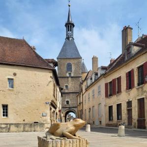 france/bourgogne-franche-comte/avallon