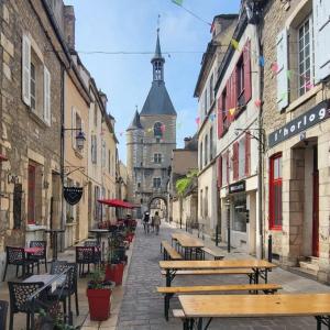 france/bourgogne-franche-comte/avallon/grande-rue