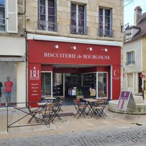 france/bourgogne-franche-comte/avallon/grande-rue