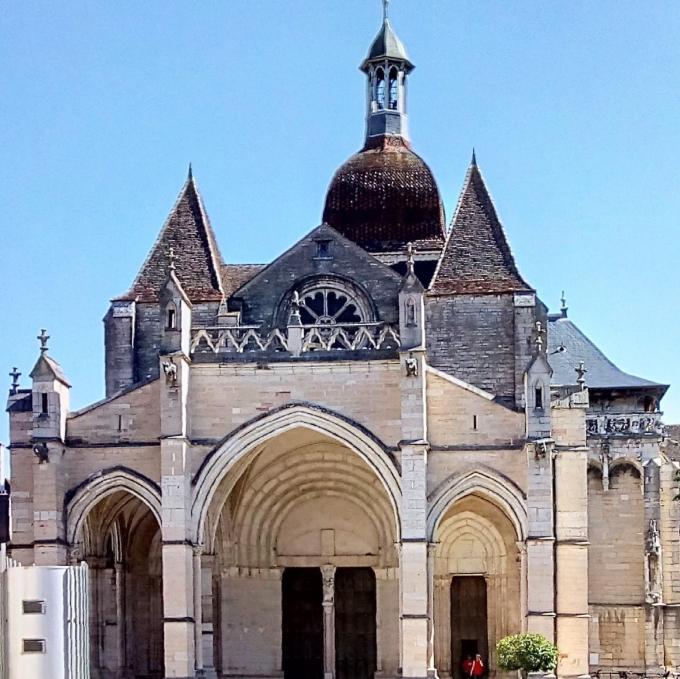 france/bourgogne-franche-comte/beaune/basilique-collegiale-notre-dame