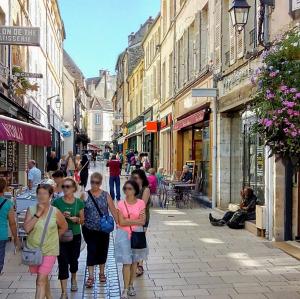 france/bourgogne-franche-comte/beaune/rue-monge