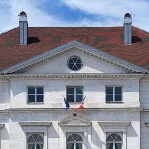 france/bourgogne-franche-comte/champagnole/mairie