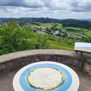 france/bourgogne-franche-comte/chateau-chinon