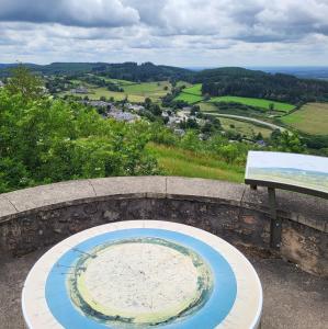 france/bourgogne-franche-comte/chateau-chinon/panorama-du-calvaire