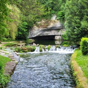 france/bourgogne-franche-comte/chatillon-sur-seine/source-de-la-douix