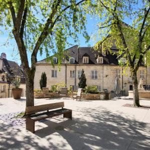 france/bourgogne-franche-comte/dole/place-aux-fleurs