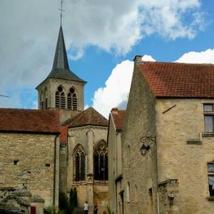 france/bourgogne-franche-comte/flavigny-sur-ozerain/eglise-saint-genest