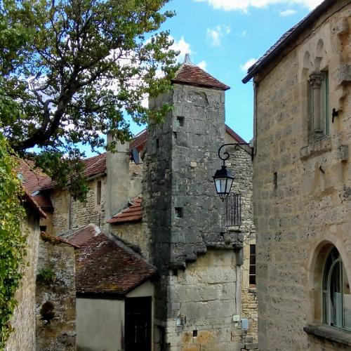 france/bourgogne-franche-comte/flavigny-sur-ozerain/tour-de-guet