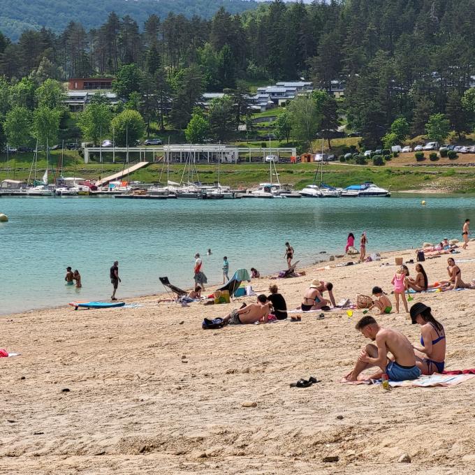 france/bourgogne-franche-comte/lac-de-vouglans/plage-de-la-mercantine