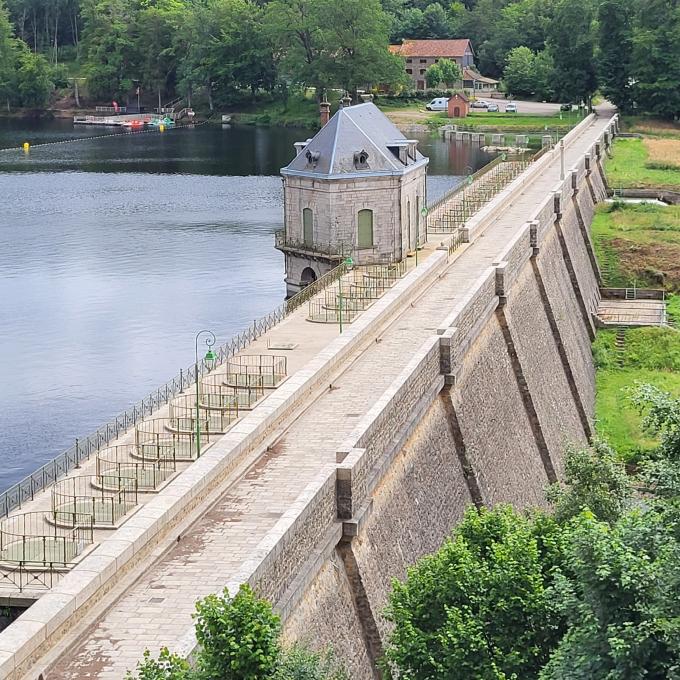 france/bourgogne-franche-comte/lac-des-settons/barrage-des-settons