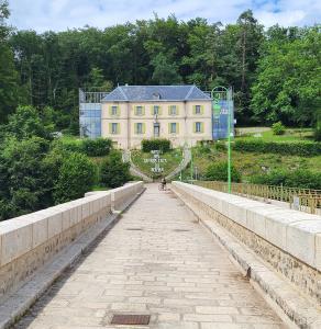 france/bourgogne-franche-comte/lac-des-settons/barrage-des-settons