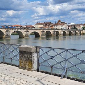 france/bourgogne-franche-comte/macon