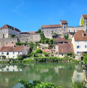 france/bourgogne-franche-comte/pesmes