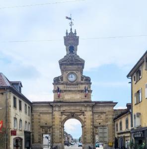 france/bourgogne-franche-comte/pontarlier/porte-saint-pierre