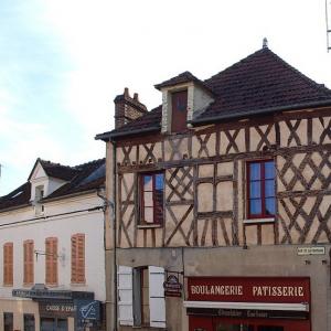 france/bourgogne-franche-comte/saint-julien-du-sault