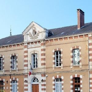 france/bourgogne-franche-comte/saint-sauveur-en-puisaye