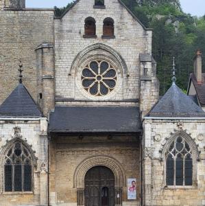 france/bourgogne-franche-comte/salins-les-bains/eglise-saint-anatoile