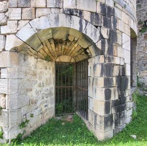 france/bourgogne-franche-comte/salins-les-bains/tour-de-flore