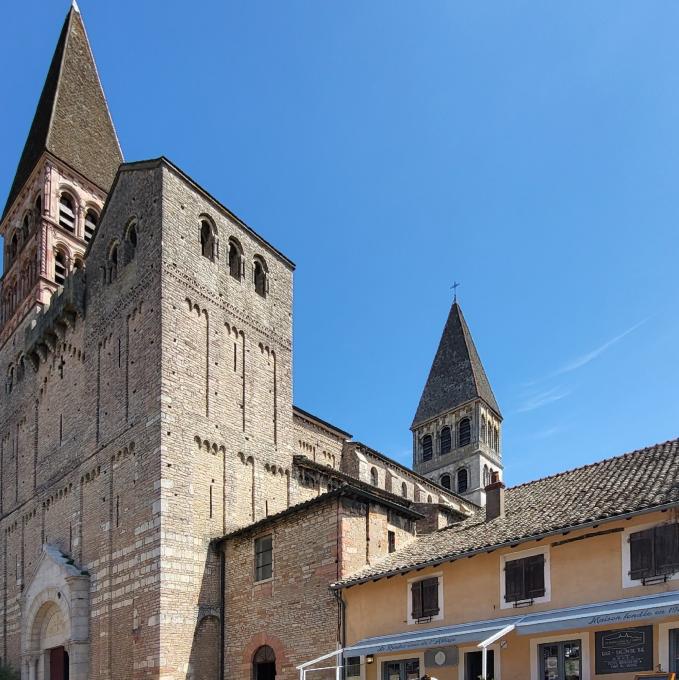 france/bourgogne-franche-comte/tournus/eglise-abbatiale-saint-philibert