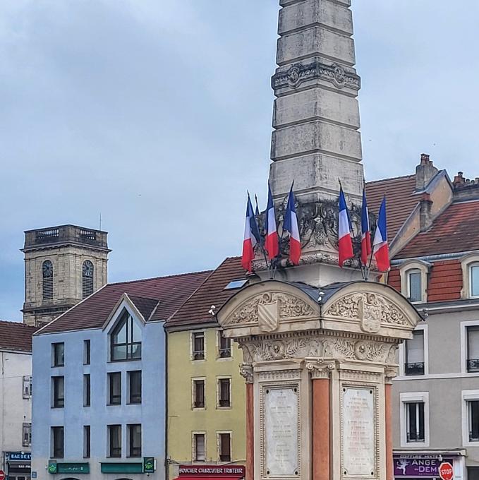 france/bourgogne-franche-comte/vesoul/place-de-la-republique