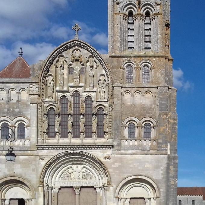 france/bourgogne-franche-comte/vezelay/basilique-sainte-marie-madeleine