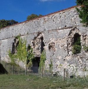 france/bourgogne-franche-comte/vezelay/terrasses-de-l-ancien-chateau-abbatial