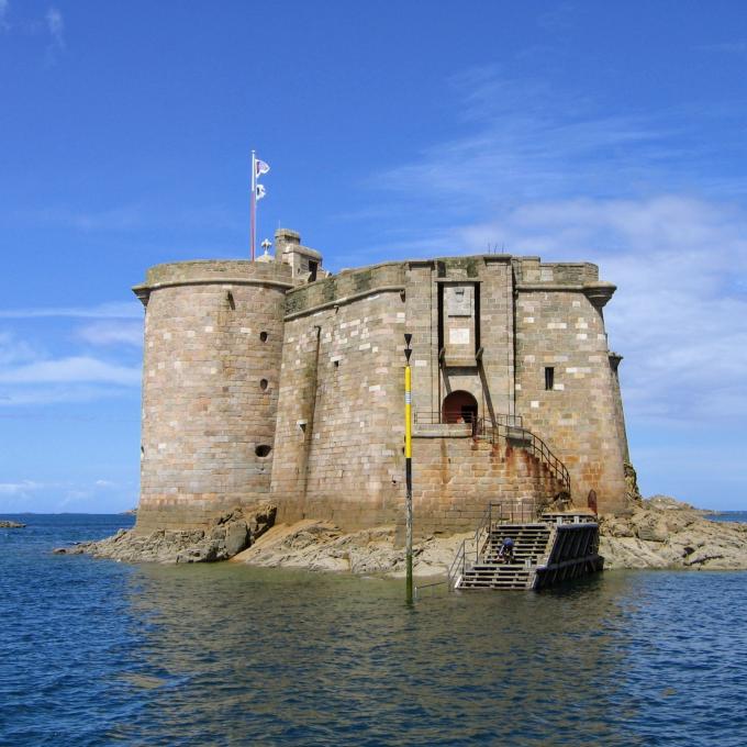 france/bretagne/chateau-du-taureau