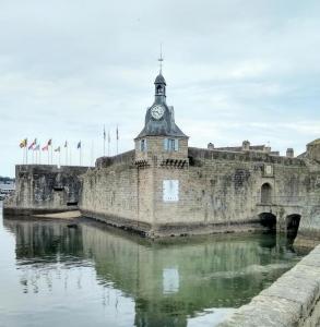 france/bretagne/concarneau/beffroi