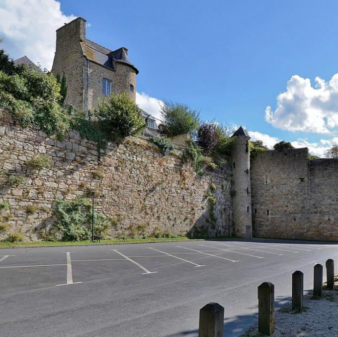 france/bretagne/dinan/promenade-des-petits-fosses