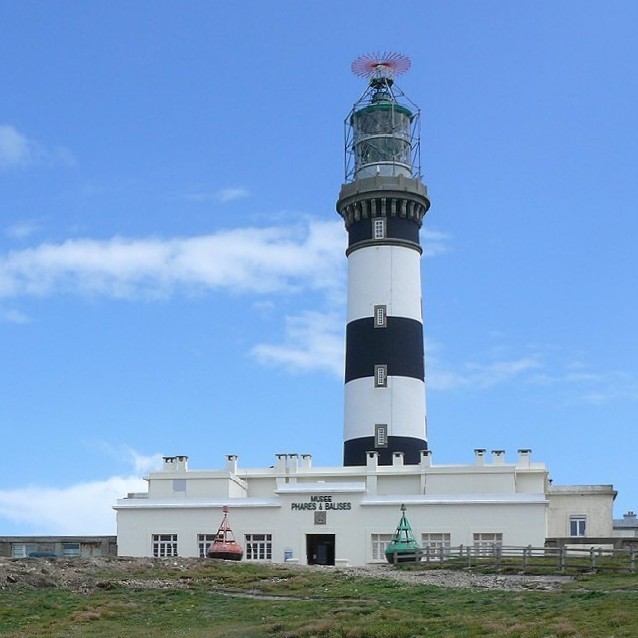 france/bretagne/ile-d-ouessant/musee-des-phares-et-balises