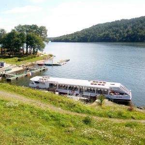 france/bretagne/lac-de-guerledan