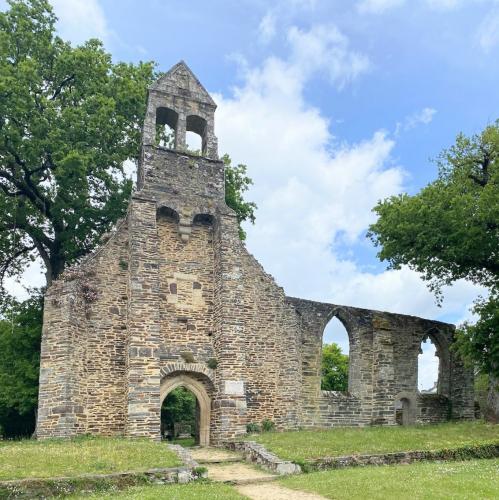 france/bretagne/malestroit/vestiges-de-la-chapelle-de-la-madeleine