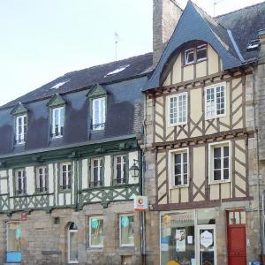 france/bretagne/pontivy/place-du-martray