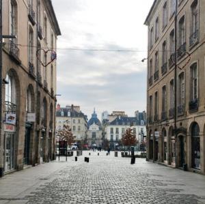 france/bretagne/rennes/palais-du-commerce