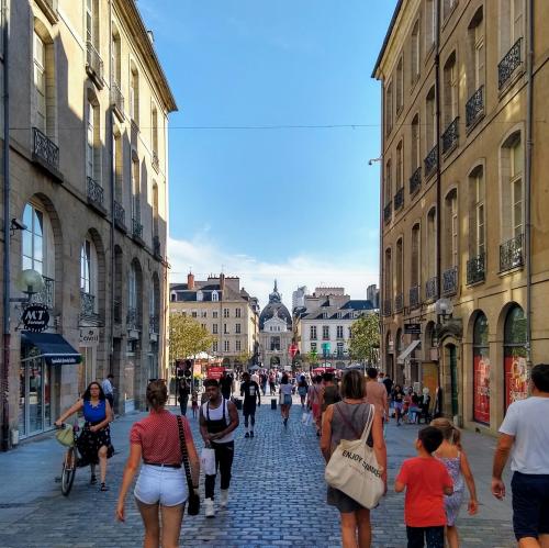 france/bretagne/rennes/rue-d-estrees-et-rue-bastard