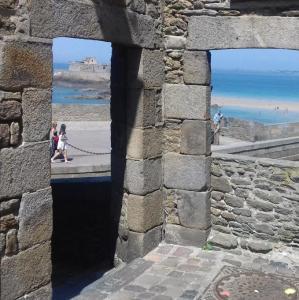 france/bretagne/saint-malo/les-remparts