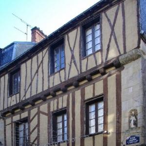 france/bretagne/vannes/maison-de-saint-vincent-ferrier