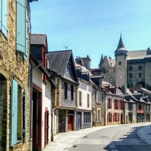 france/bretagne/vitre/faubourg-du-rachapt