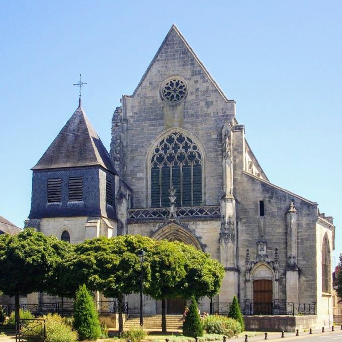 france/centre-val-de-loire/bourges/eglise-saint-bonnet