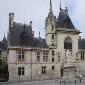 france/centre-val-de-loire/bourges/palais-jacques-coeur