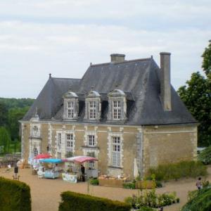 france/centre-val-de-loire/chateau-de-valmer