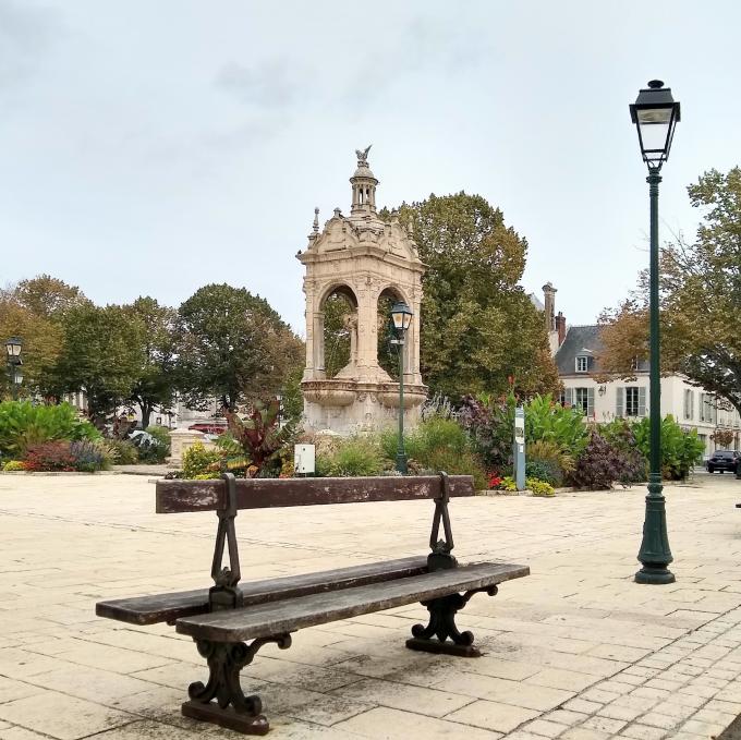 france/centre-val-de-loire/chateaudun/place-du-18-octobre