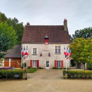 france/centre-val-de-loire/fougeres-sur-bievre/mairie