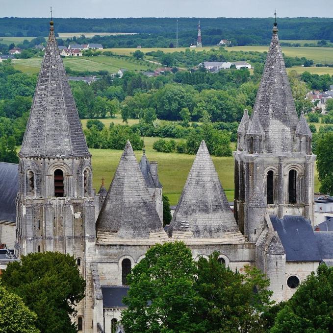 france/centre-val-de-loire/loches/collegiale-saint-ours