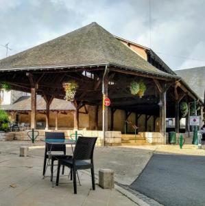 france/centre-val-de-loire/meung-sur-loire/halle-de-marche