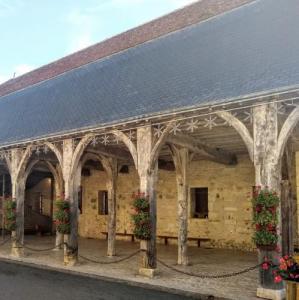 france/centre-val-de-loire/montresor/halle-des-cardeux